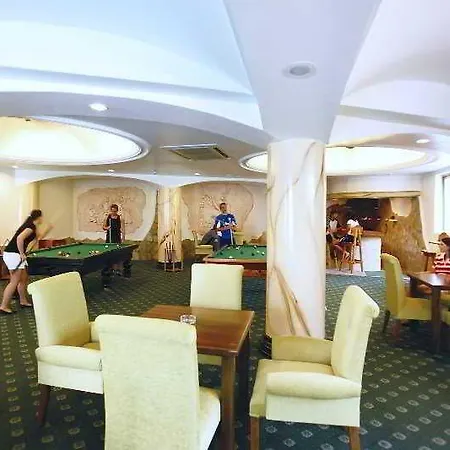 Hotel Defne Garden Side